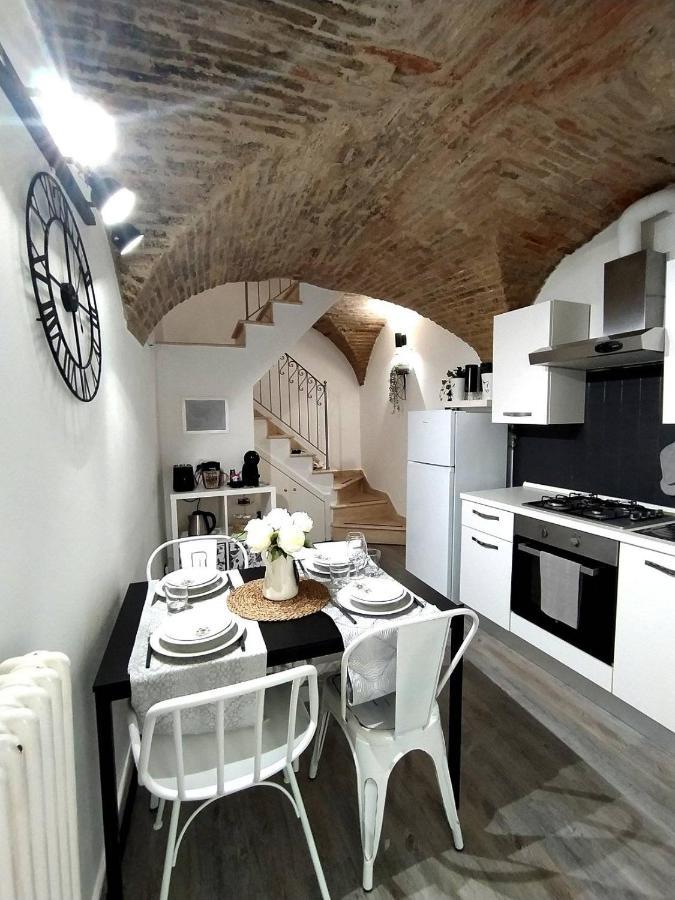 Casa In Centro Storico Vista Gran Sasso Daire Atri Dış mekan fotoğraf