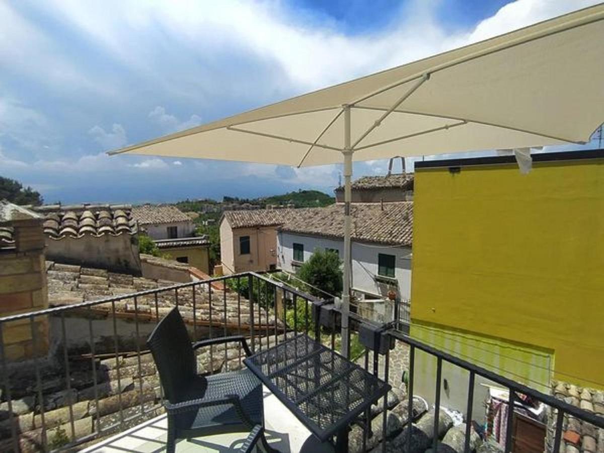 Casa In Centro Storico Vista Gran Sasso Daire Atri Dış mekan fotoğraf